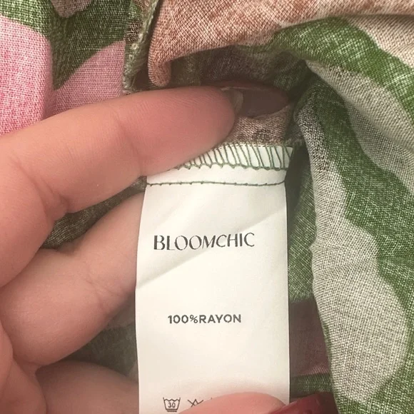 BloomChic Floral Flowy Dress - Picture 8 of 8